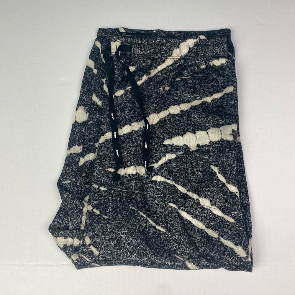 DKNY Women Medium Pajama Pants Gray Black Knit Sweater Soft Cropped Capri